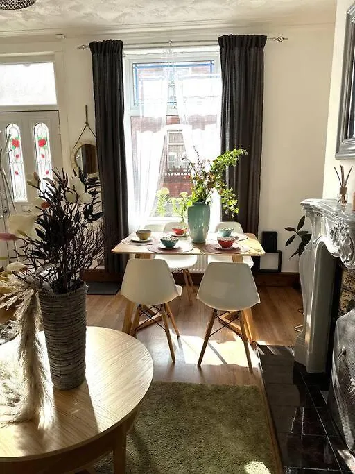 Leeds Cosy House Villa 0*, Leeds (West Yorkshire)