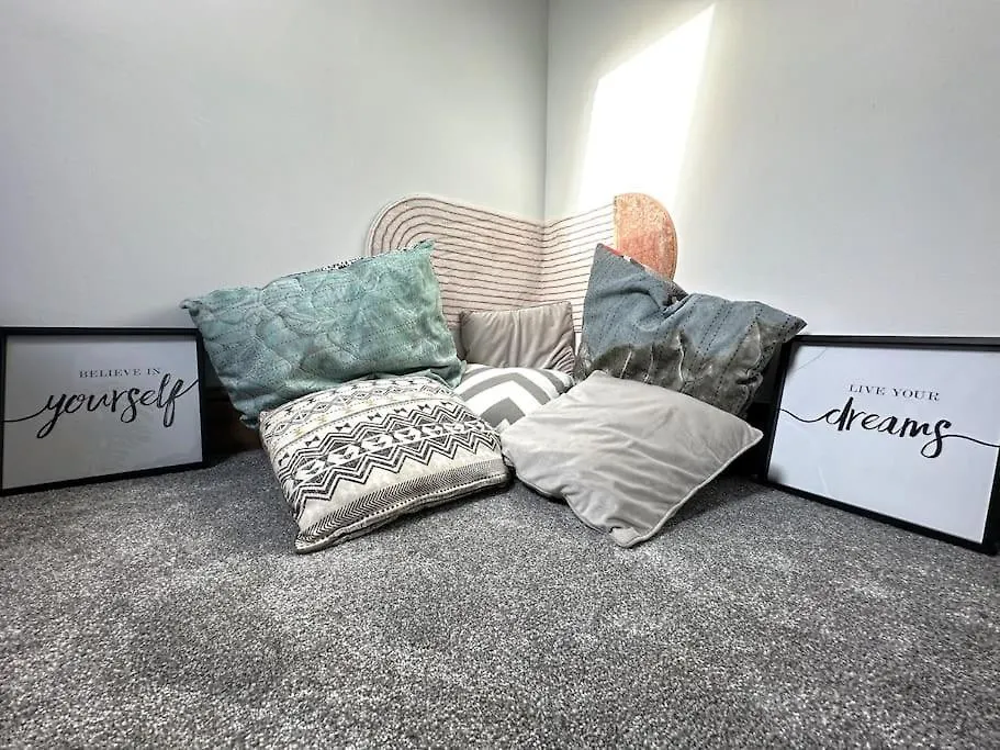Leeds Cosy House Villa 0*, Leeds (West Yorkshire)